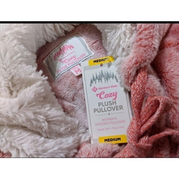 NWT Hoodie Pullover Size M . - Picture 12 of 12